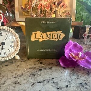 La Mer Creme De la Mer regeneration  intense  Moisturizing NIB. Sealed In Box.
